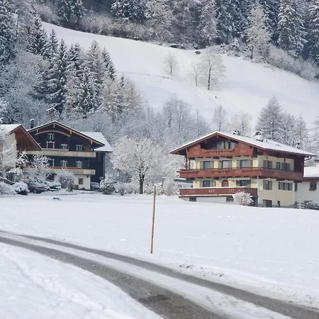 Apartment Gastehaus Abendstein Fuegen